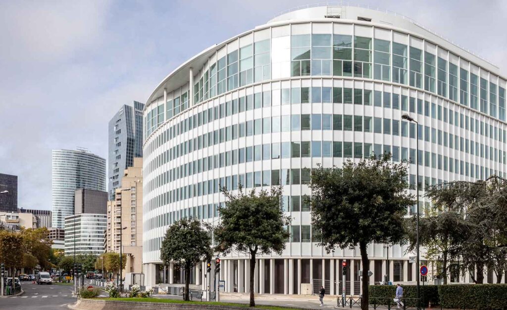 Façade du projet Sense à la Défense